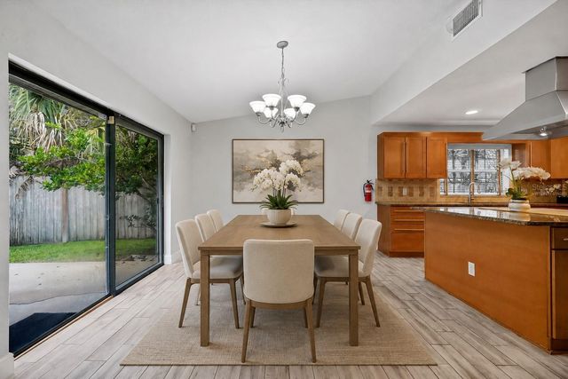 8405 WAIALAE COURT, Orlando, FL 32819