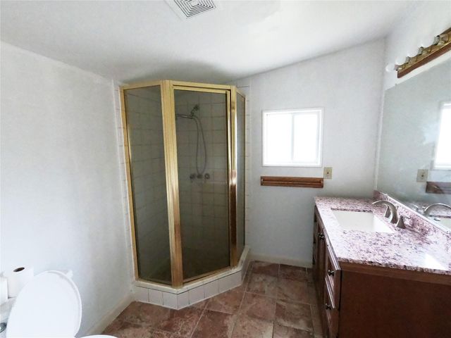 5231 Beechnut Street, Houston, TX 77096