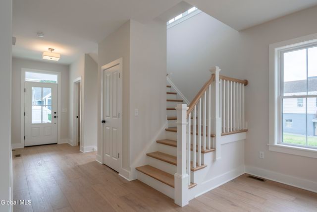 37 Newton Avenue, Saratoga Springs, NY 12866