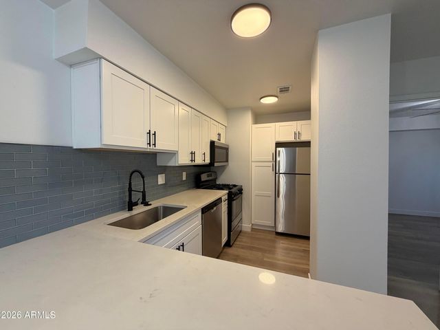 302 E MONTE VISTA Road A3, Phoenix, AZ 85004