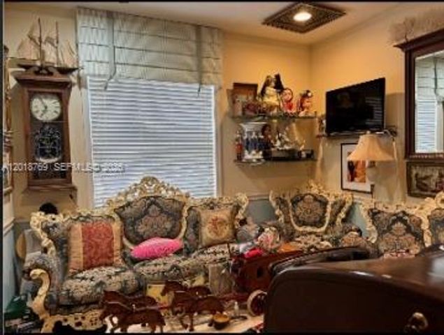 3457 NE 2nd St, Homestead, FL 33033