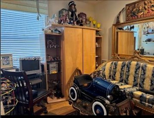 3457 NE 2nd St, Homestead, FL 33033