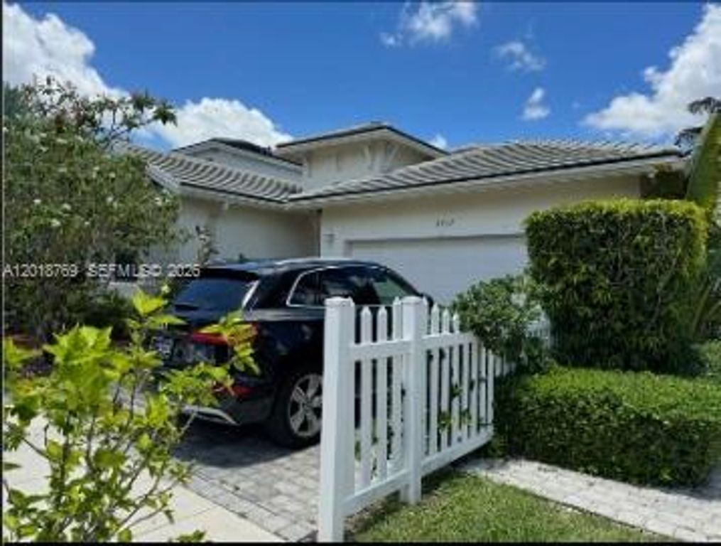 3457 NE 2nd St, Homestead, FL 33033