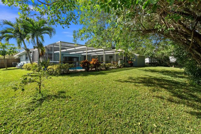 2449 SE Sidonia Street, Port St Lucie, FL 34952