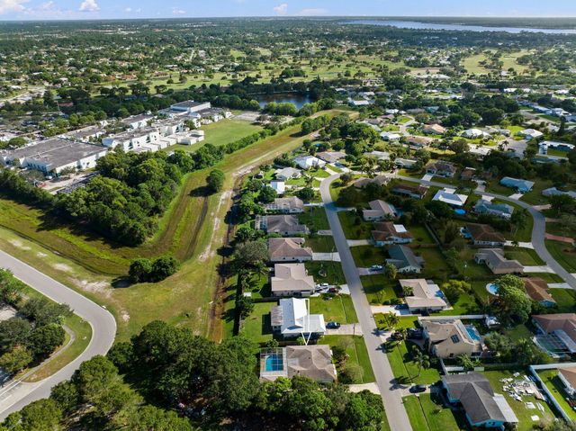 2449 SE Sidonia Street, Port St Lucie, FL 34952