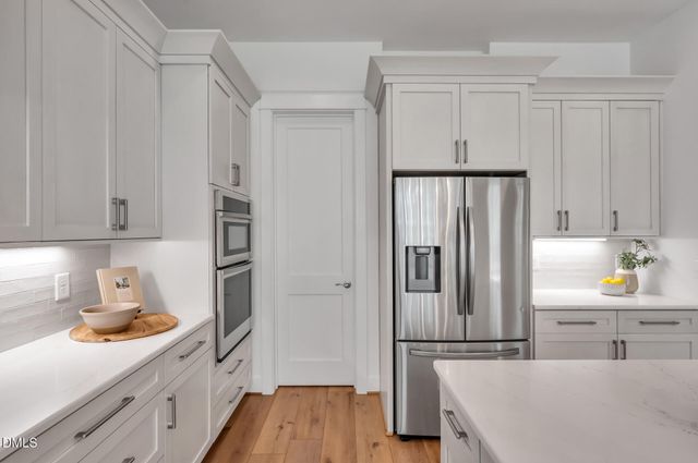 1202 Whippoorwill Lane, Chapel Hill, NC 27517