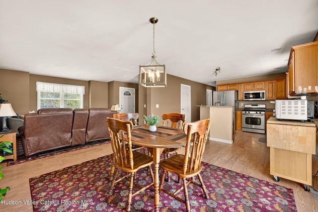 865 Farm To Market Road, Athens, NY 12015