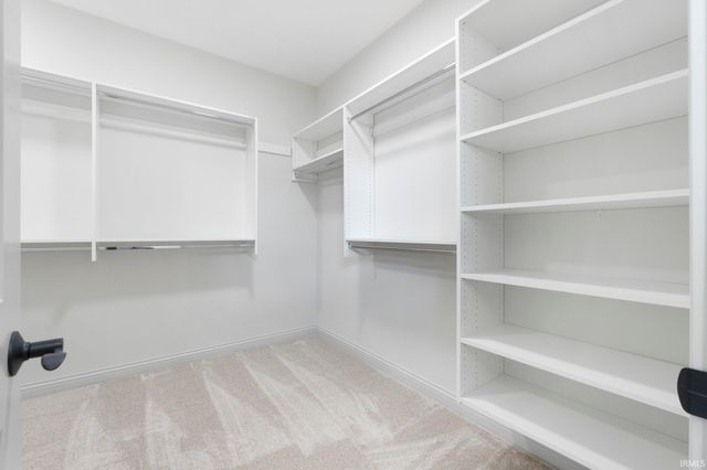 17885 Hutt Ridge Court, Huntertown, IN 46748
