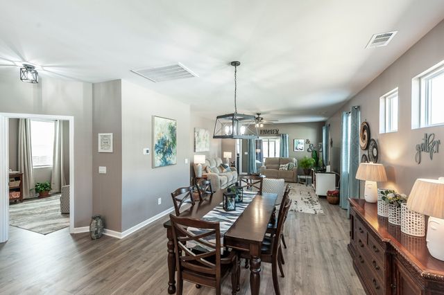 7146 Lang Ave, White House, TN 37188