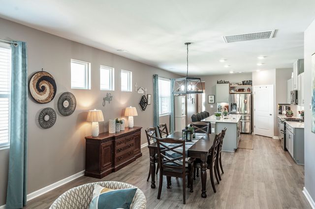 7146 Lang Ave, White House, TN 37188
