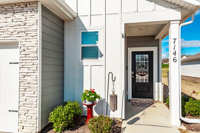 7146 Lang Ave, White House, TN 37188