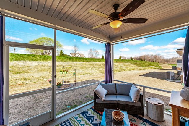 7146 Lang Ave, White House, TN 37188
