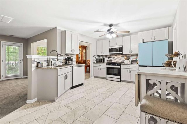 7155 Laurel Creek Drive, Stockbridge, GA 30281