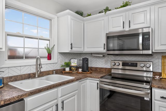 103 Mayflower Court, Georgetown, KY 40324