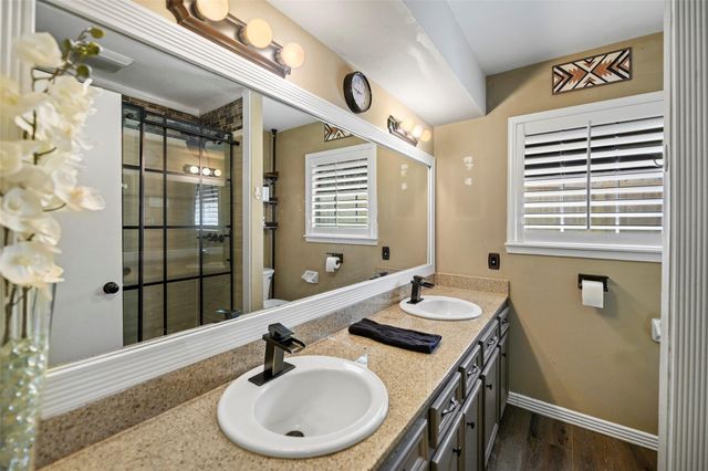 11719 Jaycreek Drive, Houston, TX 77070