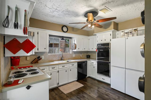 11719 Jaycreek Drive, Houston, TX 77070