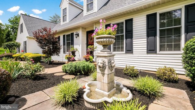 4717 ESSEX DR, Doylestown, PA 18902