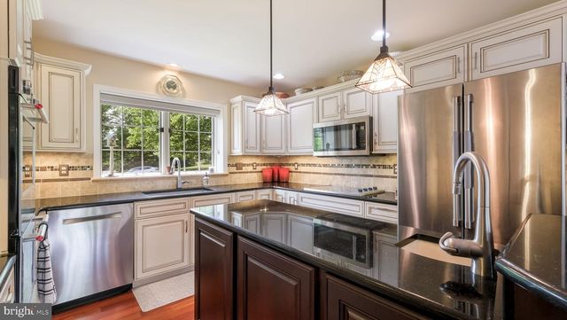 4717 ESSEX DR, Doylestown, PA 18902