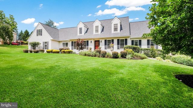 4717 ESSEX DR, Doylestown, PA 18902