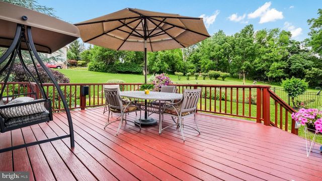 4717 ESSEX DR, Doylestown, PA 18902
