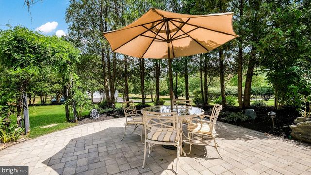 4717 ESSEX DR, Doylestown, PA 18902