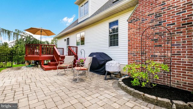 4717 ESSEX DR, Doylestown, PA 18902