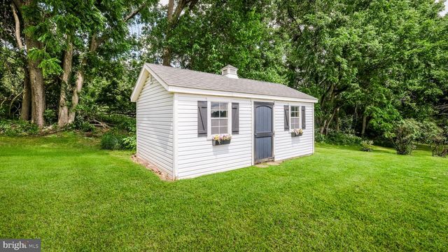 4717 ESSEX DR, Doylestown, PA 18902