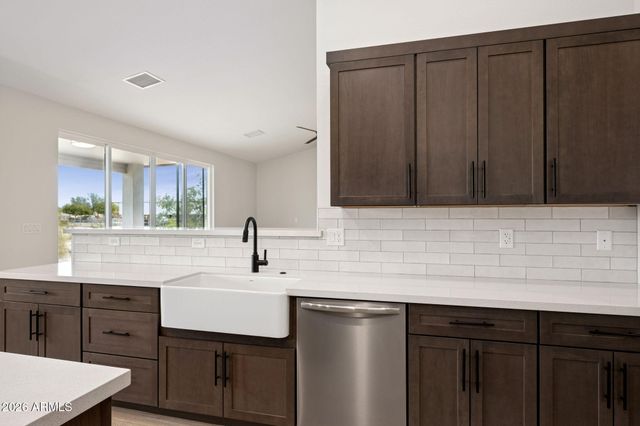 2010 W Lucky Lane, Queen Creek, AZ 85144