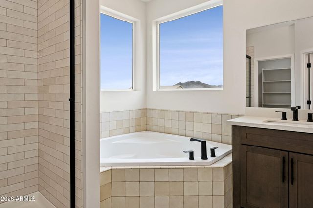 2010 W Lucky Lane, Queen Creek, AZ 85144
