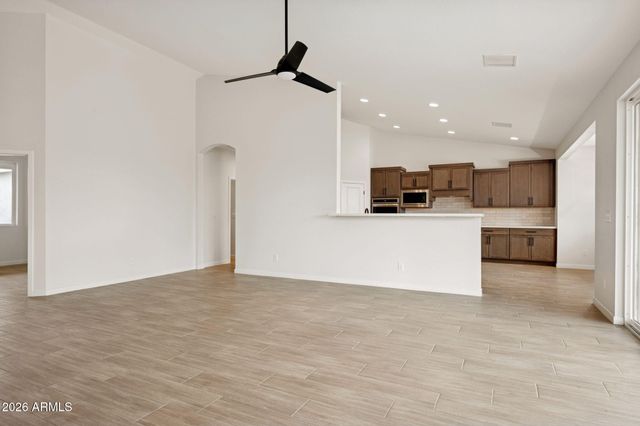 2010 W Lucky Lane, Queen Creek, AZ 85144