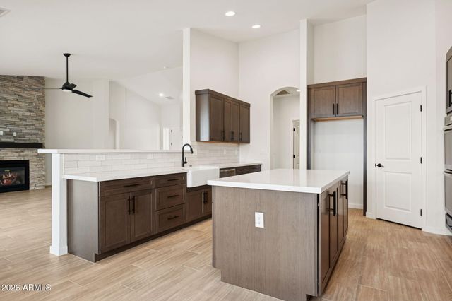 2010 W Lucky Lane, Queen Creek, AZ 85144
