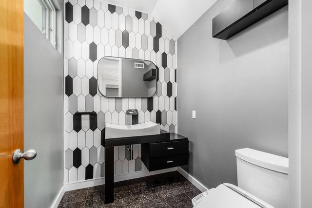 100 Stonesthrow Drive, Alexandria, OH 43001
