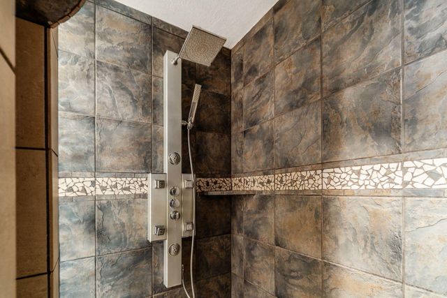 100 Stonesthrow Drive, Alexandria, OH 43001