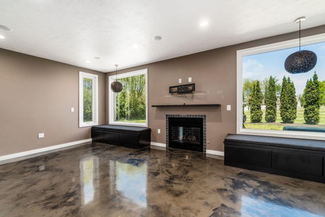 100 Stonesthrow Drive, Alexandria, OH 43001