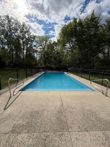 100 Stonesthrow Drive, Alexandria, OH 43001