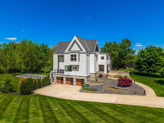 100 Stonesthrow Drive, Alexandria, OH 43001