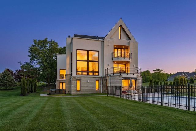 100 Stonesthrow Drive, Alexandria, OH 43001