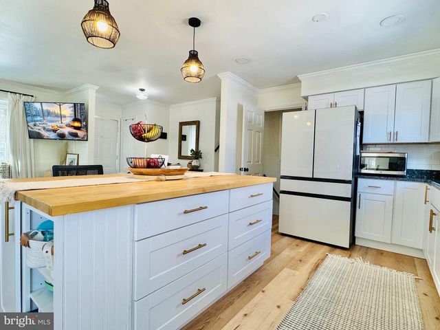 1101 HARBOUR DR, Stafford, VA 22554