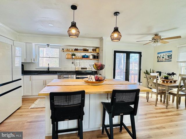 1101 HARBOUR DR, Stafford, VA 22554