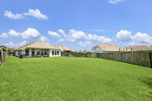 7330 Markstone Falls Lane, Rosenberg, TX 77469