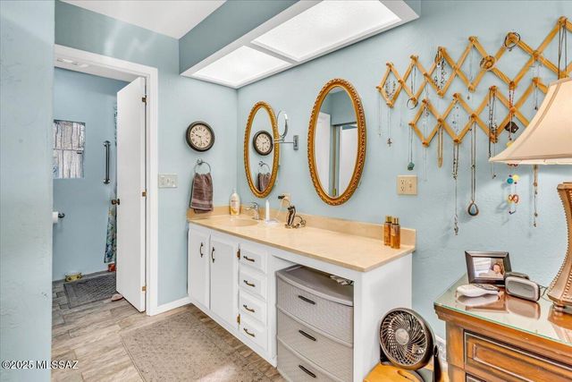 6016 W Lazy S Street, Tucson, AZ 85713