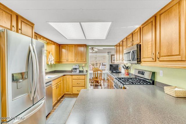 6016 W Lazy S Street, Tucson, AZ 85713