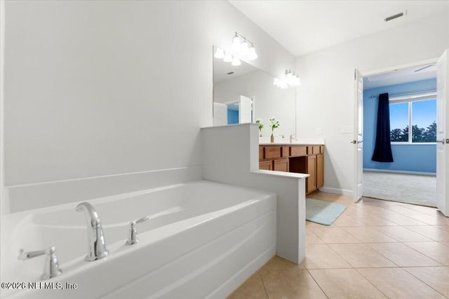 14146 MAHOGANY Avenue, Jacksonville, FL 32258