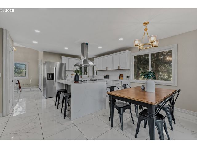 11847 Se RIVERIDGE Dr, Vancouver, WA 98683