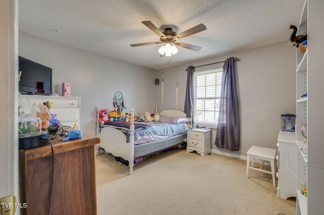 2324 Louita Avenue, Kingsport, TN 37660