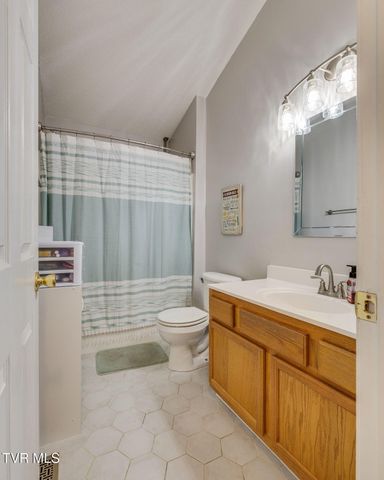 2324 Louita Avenue, Kingsport, TN 37660