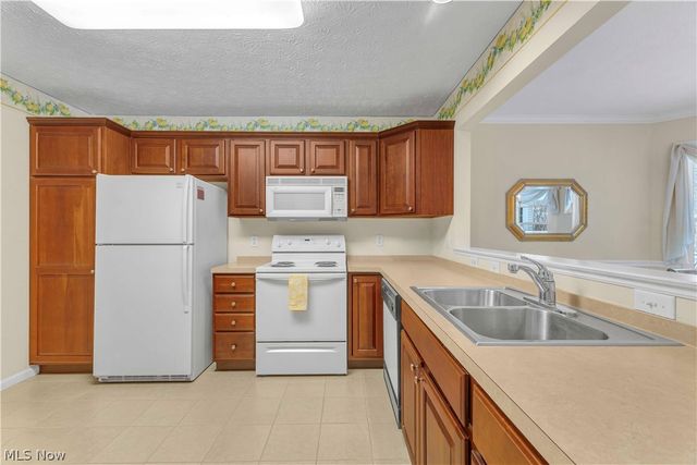 1 Campus Court, Avon Lake, OH 44012