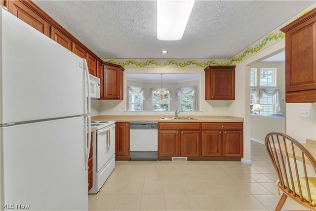 1 Campus Court, Avon Lake, OH 44012