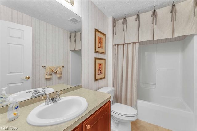 1 Campus Court, Avon Lake, OH 44012