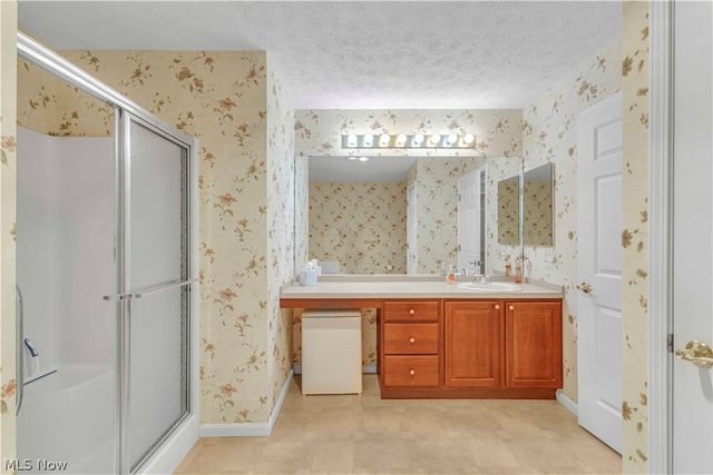 1 Campus Court, Avon Lake, OH 44012